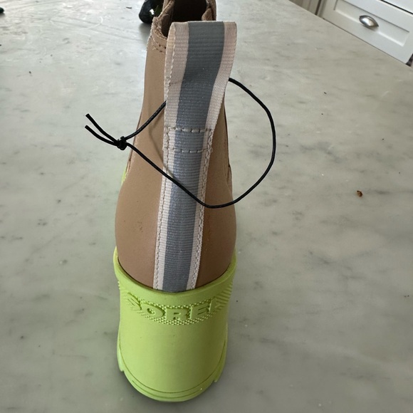 Sorel Tan Heeled Boots with Neon Green Sole - Picture 4 of 6